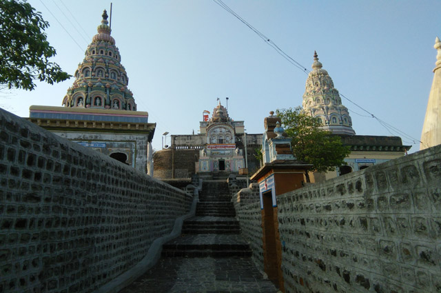 Shri Digambar Jain Siddha Kshetra, Kunthalgiri, Maharashtra
